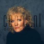 18-12-1987 Petula Clark at studio in Amterdam, The Netherlands. December 18, 1987. 

[keywords]Posed, Headshot, Eye Contact[/keywords]